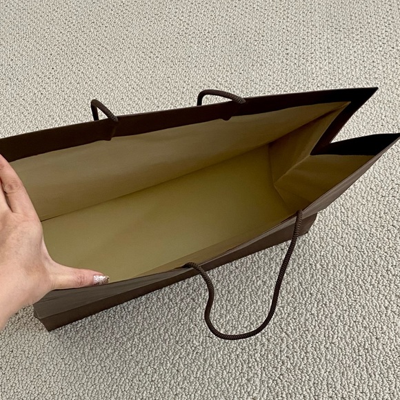 Louis Vuitton Shopping Bag - Picture 6 of 9